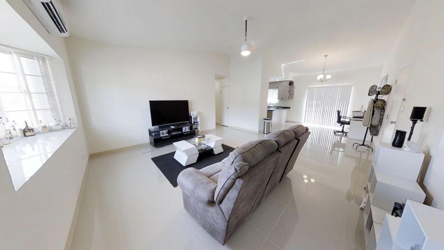 113 Paradise Drive