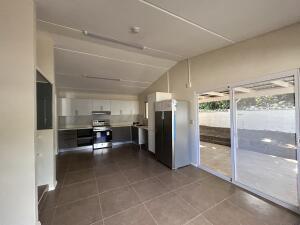 2 Beatrice Court