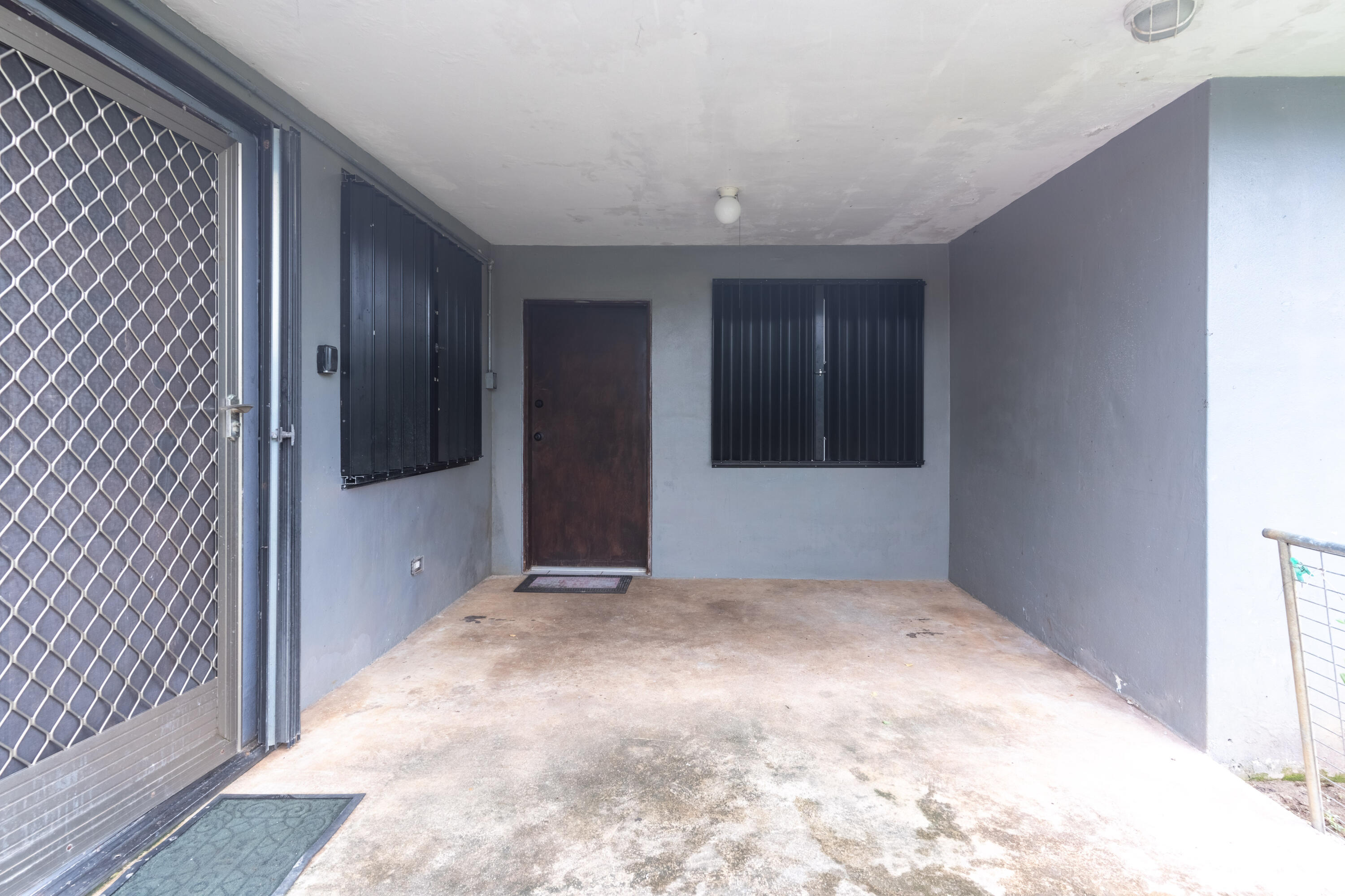 142A (Back) Mangilao Garden Court