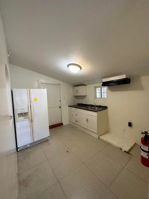 112 Latisa St.