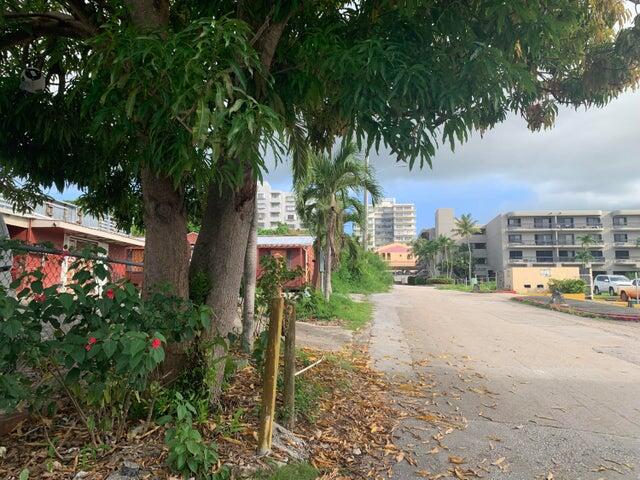 140 Tun Ramon Street