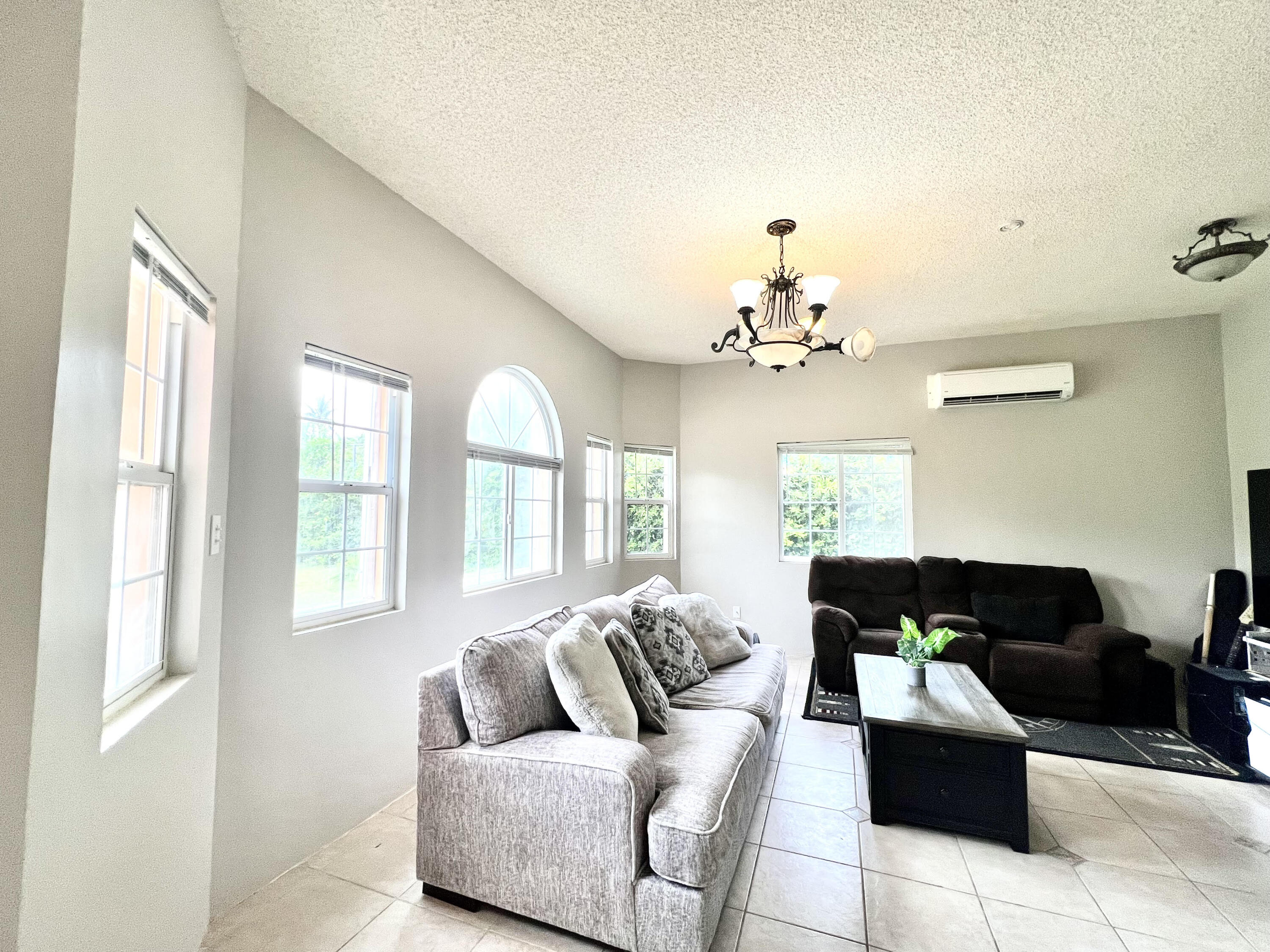 234K Chalan Canton Ladera