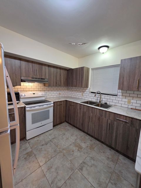 Biradan Singko Street T2 Dededo  96929