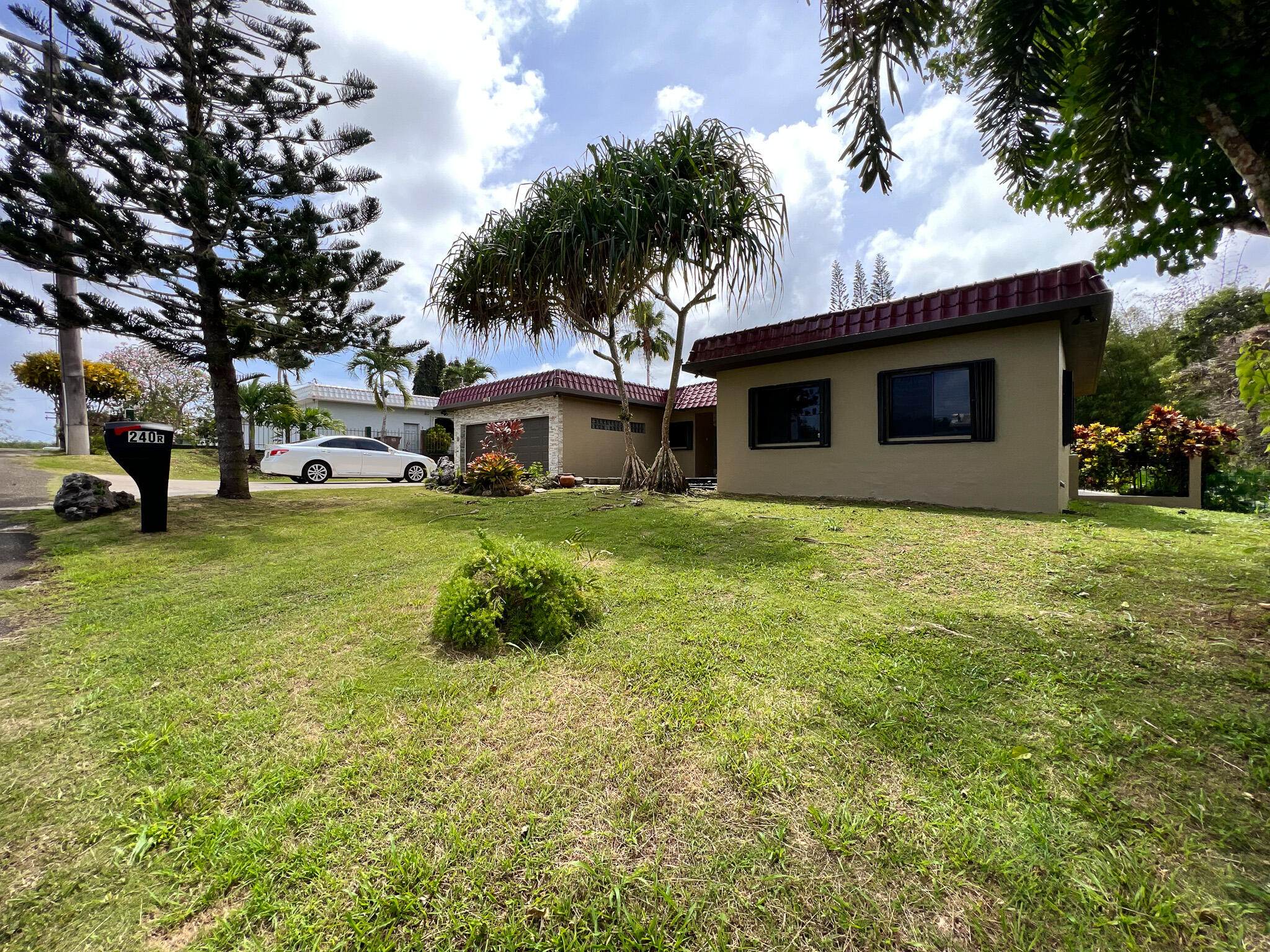 151 Pasaderun Golf View