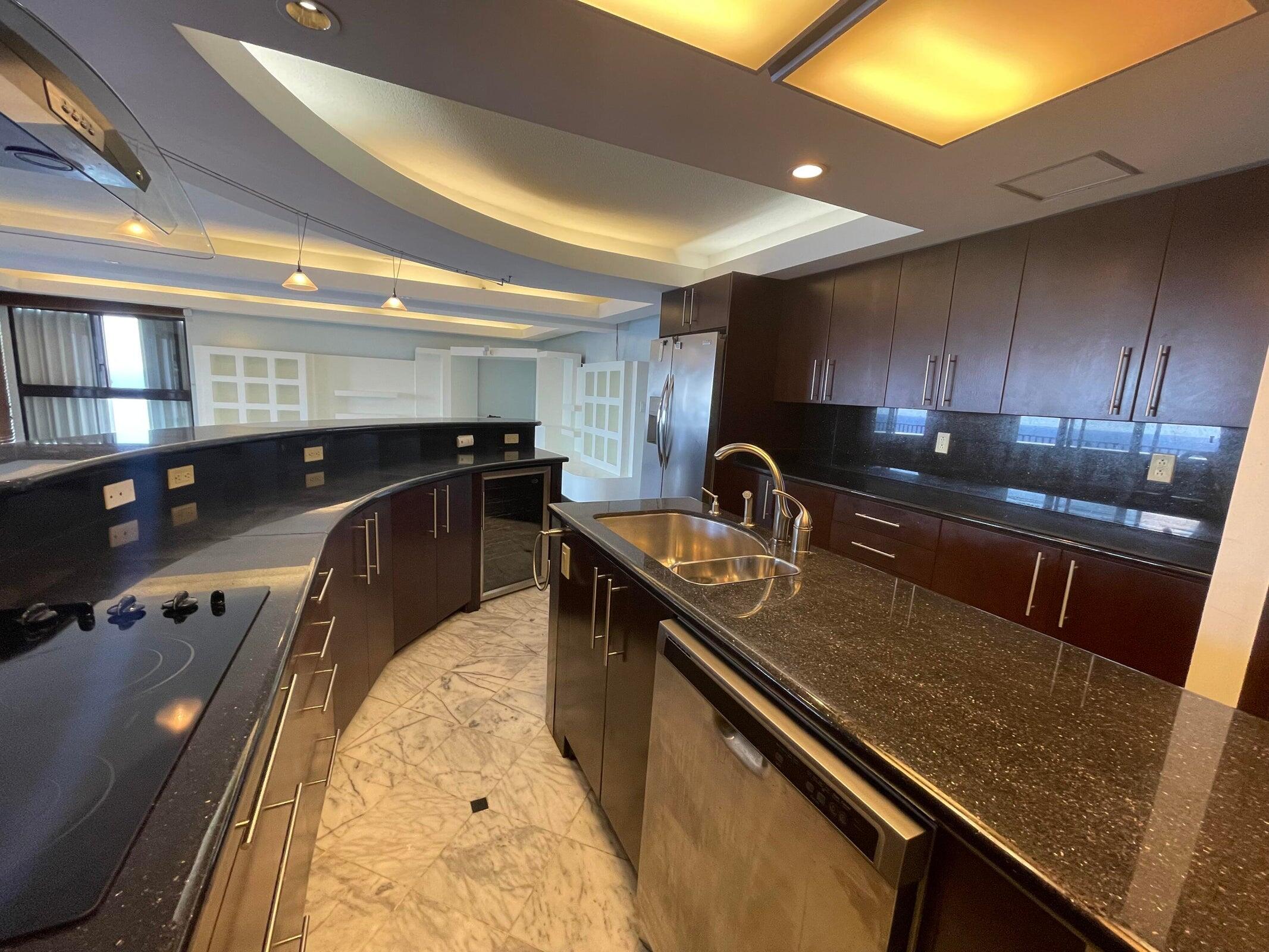 162 Western Boulevard 1002