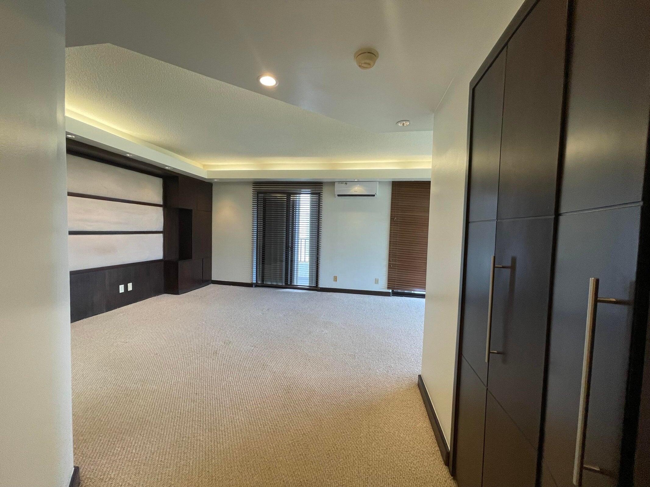 162 Western Boulevard 1002