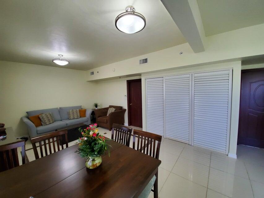 153 Untalan Torre Court 302