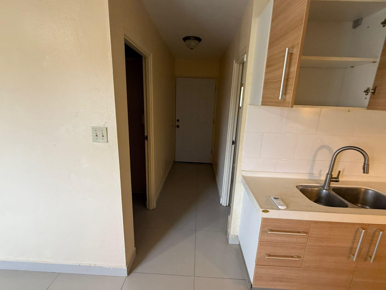 Perez (Yang Apartment) Lane #8