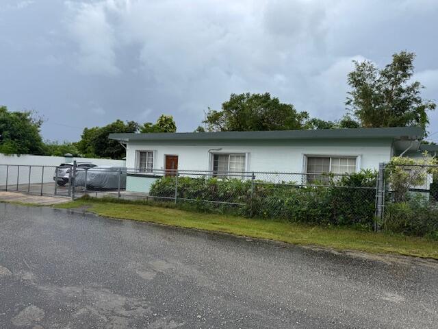 105 LATISA Street