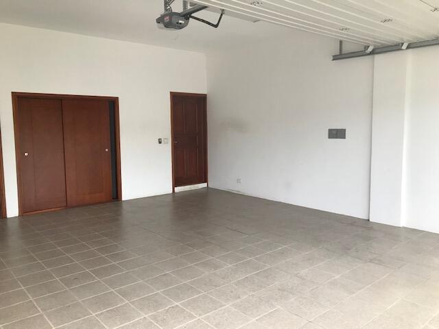 129 Anthurium Lane