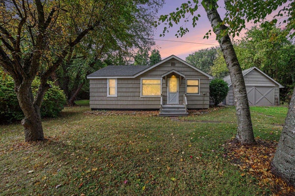 393 STATE PARK DR, BAY CITY, MI 48706 - Image 08090f1d29ecf7c61b52507fbac7b207/3629701079