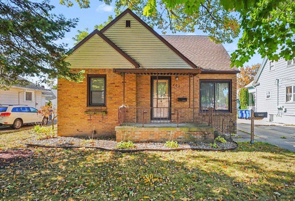 206 S MOUNTAIN ST, BAY CITY, MI 48706 - Image 3d676846c9e595e28f329fbede7d0b39/4088287055