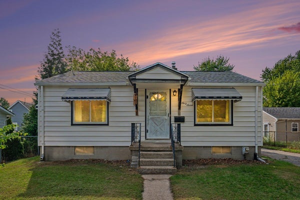 607 N SOPHIA ST, BAY CITY, MI 48706 - Image 708c8f9c2ec624251ca57a246ca3eb4b/561536025