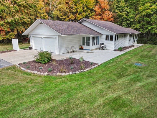 3416 N STURGEON RD, MIDLAND, MI 48642 - Image 8f090cf4473c43c1ecb8e4b583d0195c/3328823496