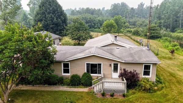 3625 N HOOVER AVE, GLADWIN, MI 48624 - Image b088241a7b627b1df937cd40e82c2d4d/654191453