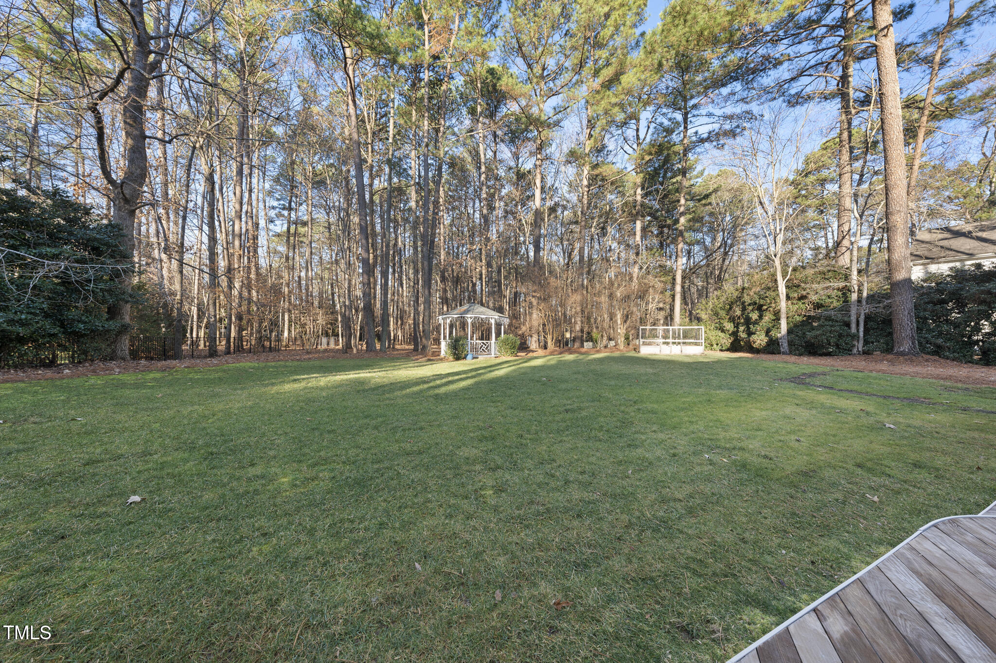 Raleigh, North Carolina 27615, United States, 4 Bedrooms Bedrooms, ,3 BathroomsBathrooms,Residential,Pending,1947