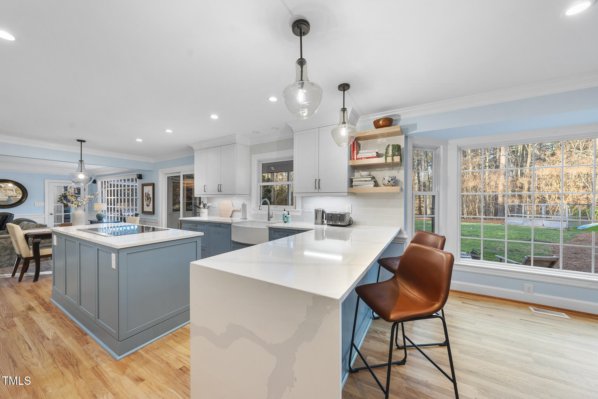 Raleigh, North Carolina 27615, United States, 4 Bedrooms Bedrooms, ,3 BathroomsBathrooms,Residential,Pending,1947