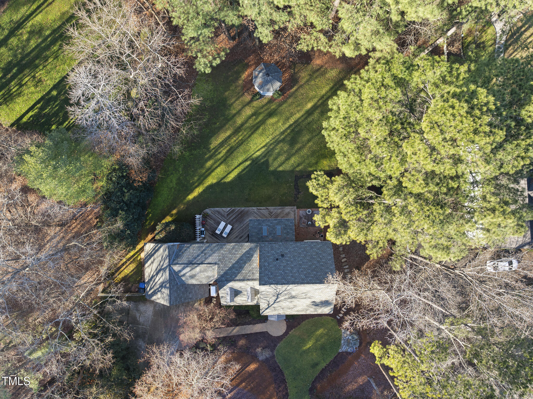 Raleigh, North Carolina 27615, United States, 4 Bedrooms Bedrooms, ,3 BathroomsBathrooms,Residential,Pending,1947