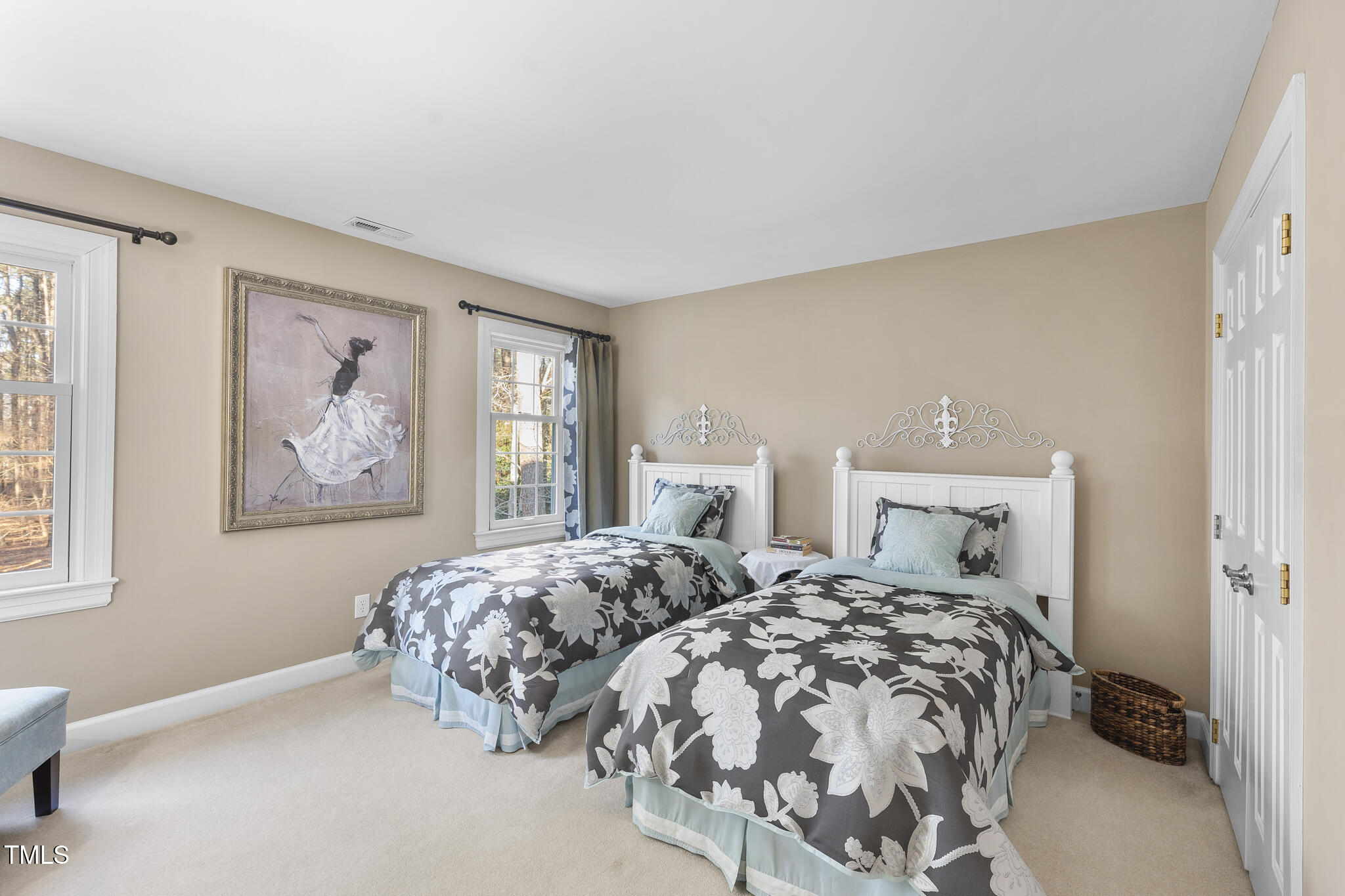 Raleigh, North Carolina 27615, United States, 4 Bedrooms Bedrooms, ,3 BathroomsBathrooms,Residential,Pending,1947