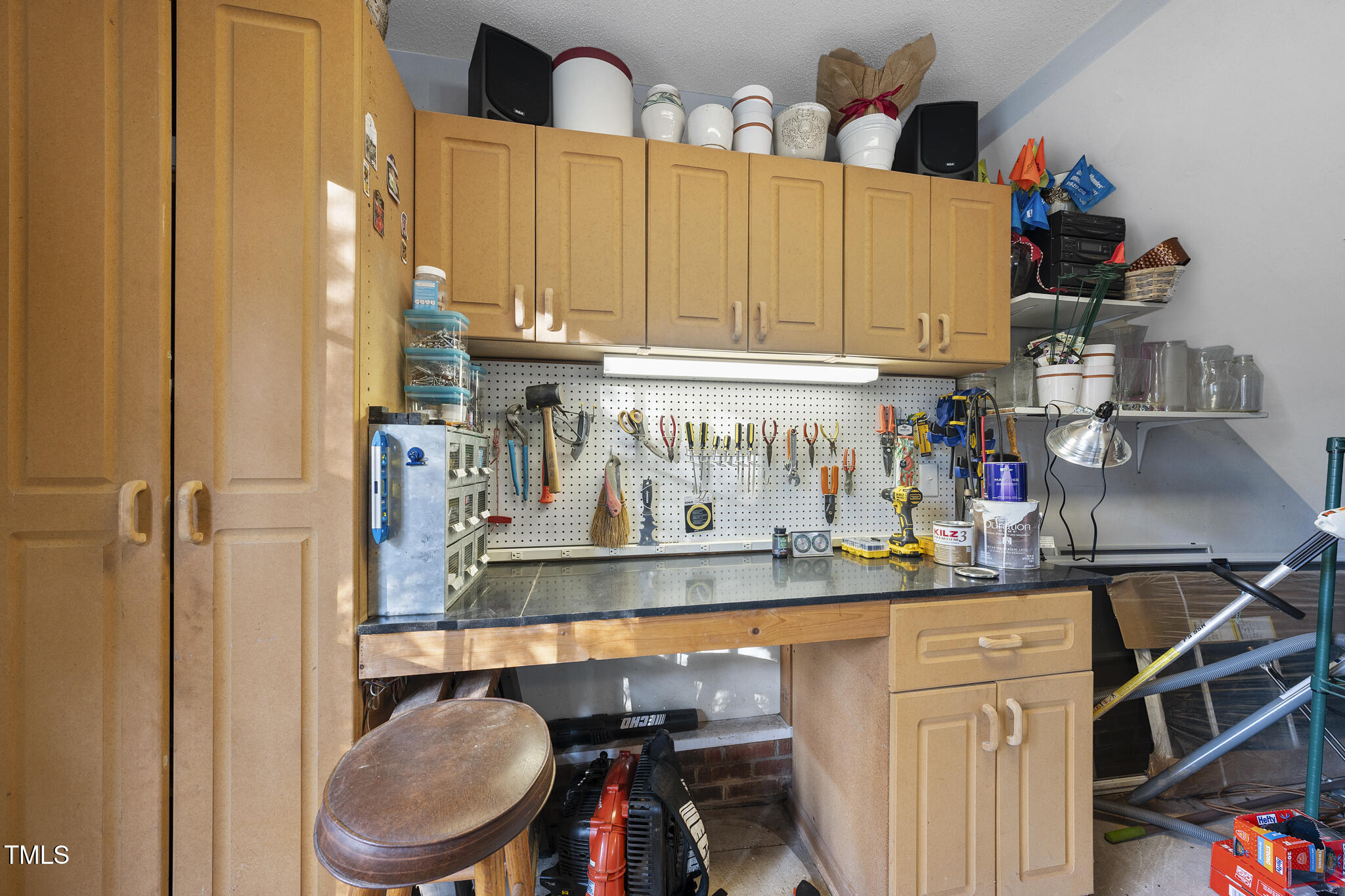 Raleigh, North Carolina 27615, United States, 4 Bedrooms Bedrooms, ,3 BathroomsBathrooms,Residential,Pending,1947