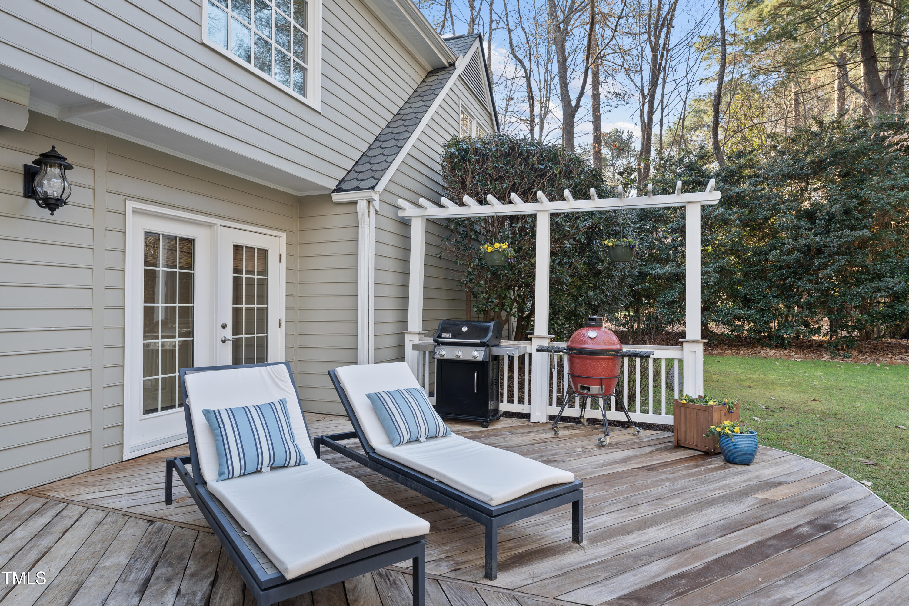 Raleigh, North Carolina 27615, United States, 4 Bedrooms Bedrooms, ,3 BathroomsBathrooms,Residential,Pending,1947