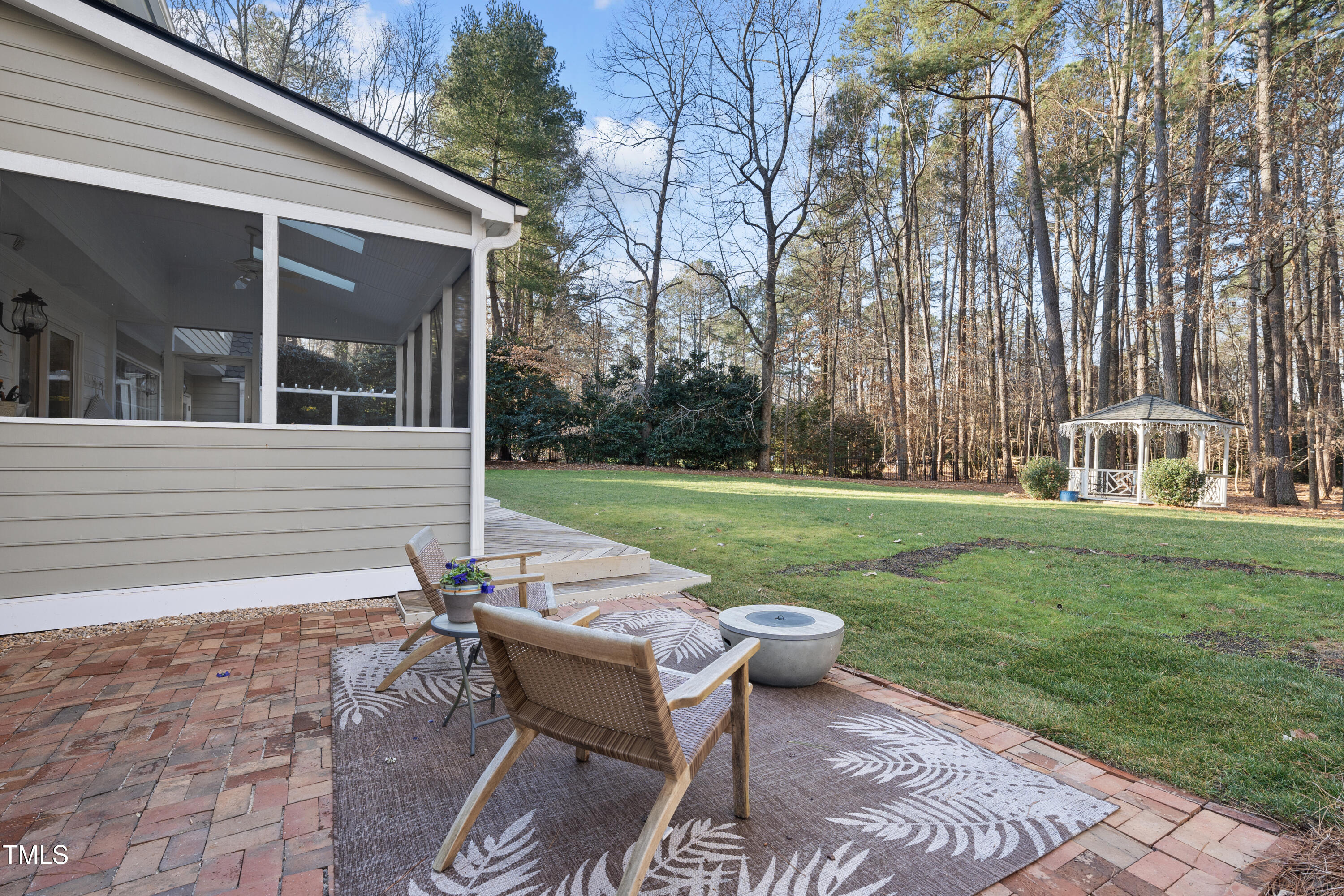 Raleigh, North Carolina 27615, United States, 4 Bedrooms Bedrooms, ,3 BathroomsBathrooms,Residential,Pending,1947