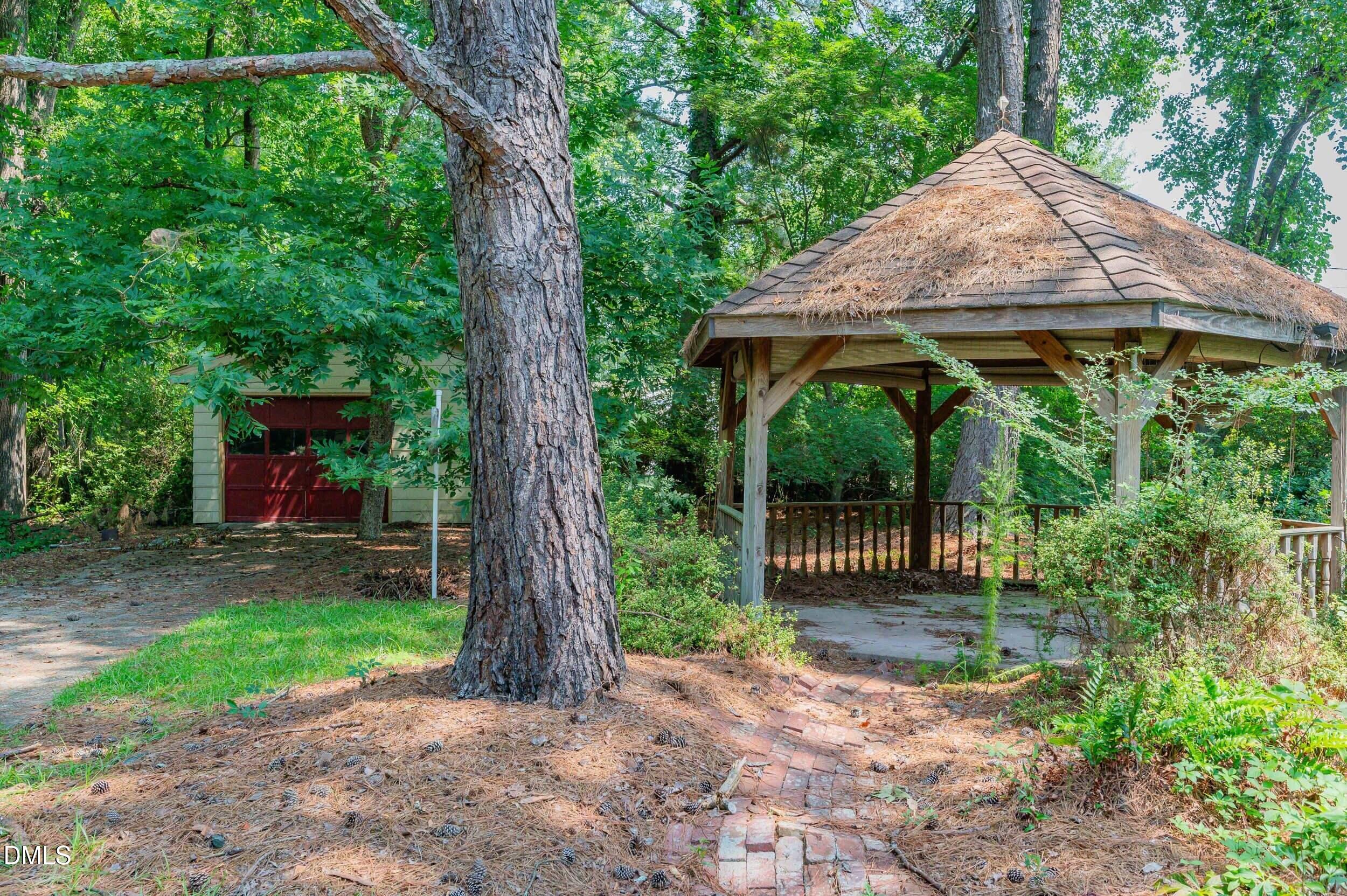 66 White Oak Drive