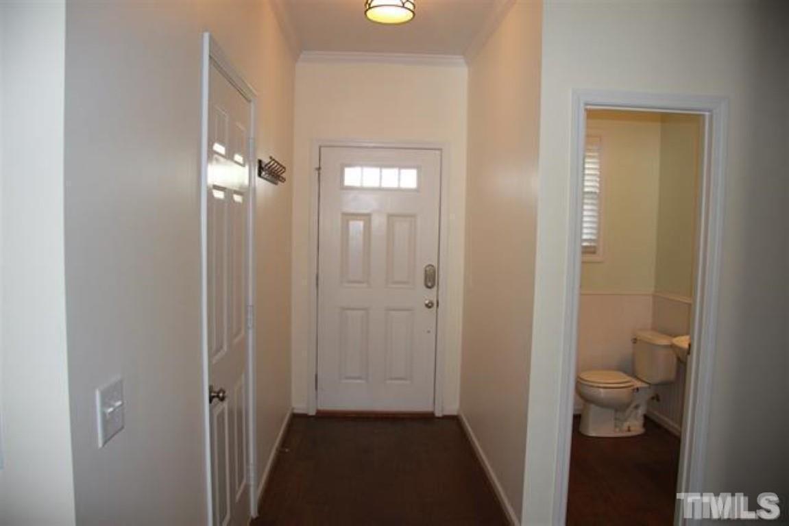 5547 Nur Lane