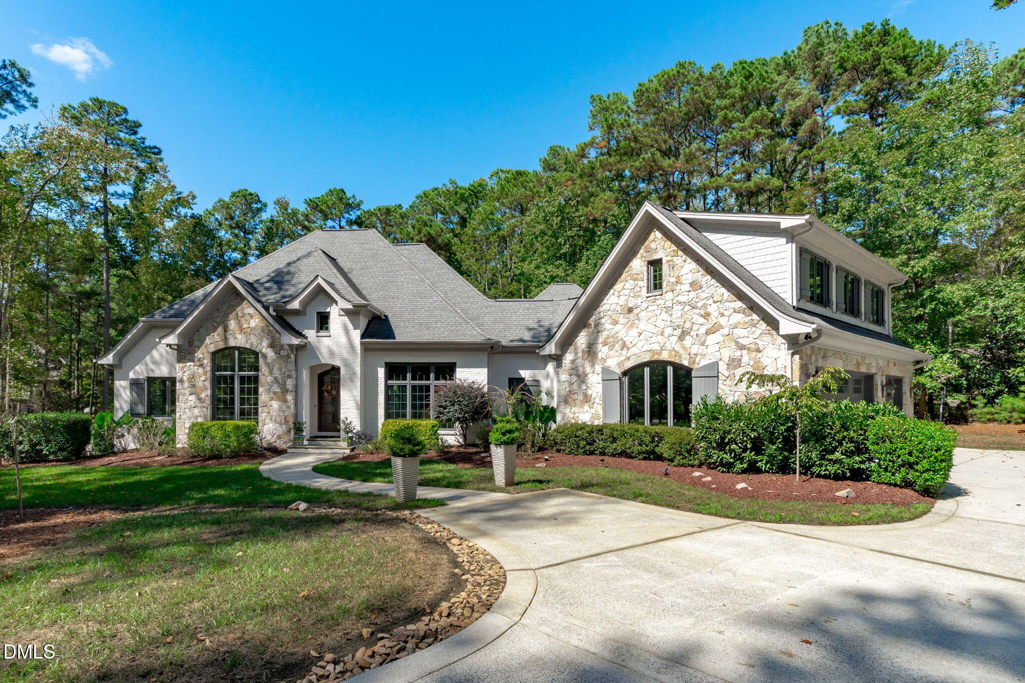 4008 Soaring Talon Court