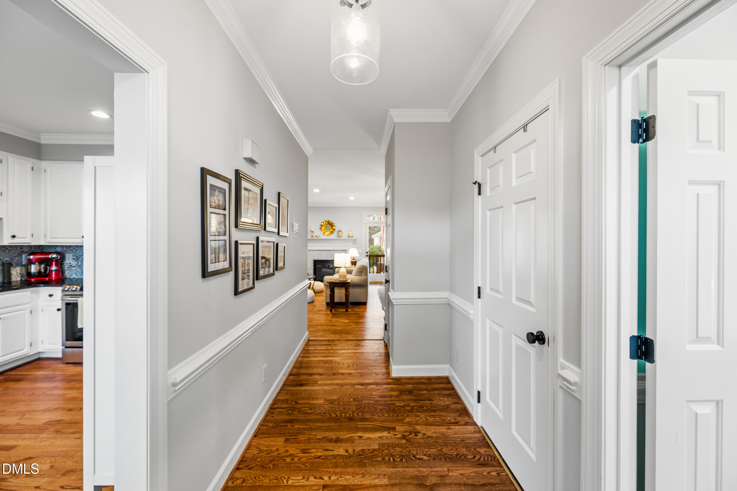 6011 Tenter Banks Square