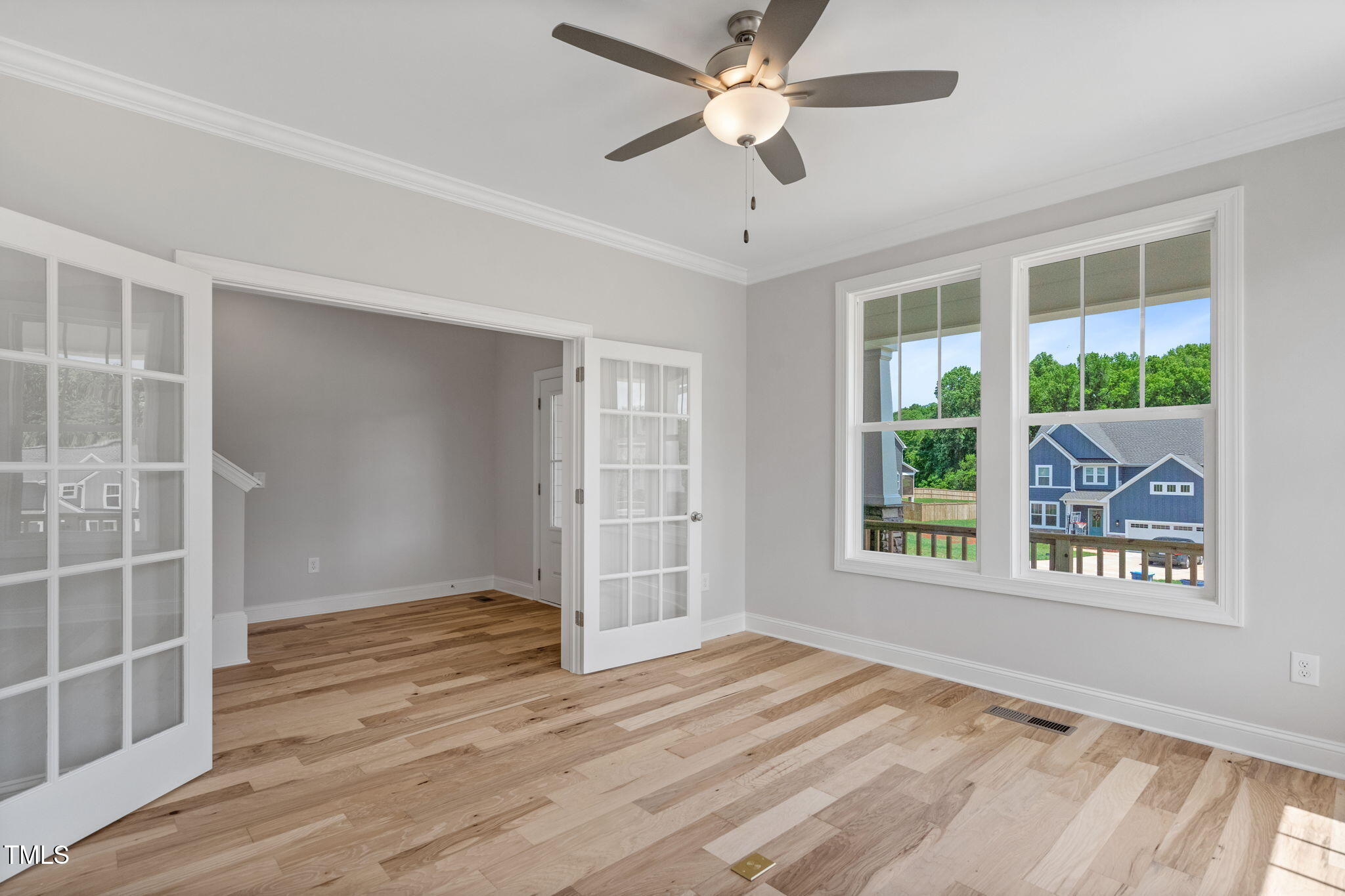 4896 Grosbeak Court