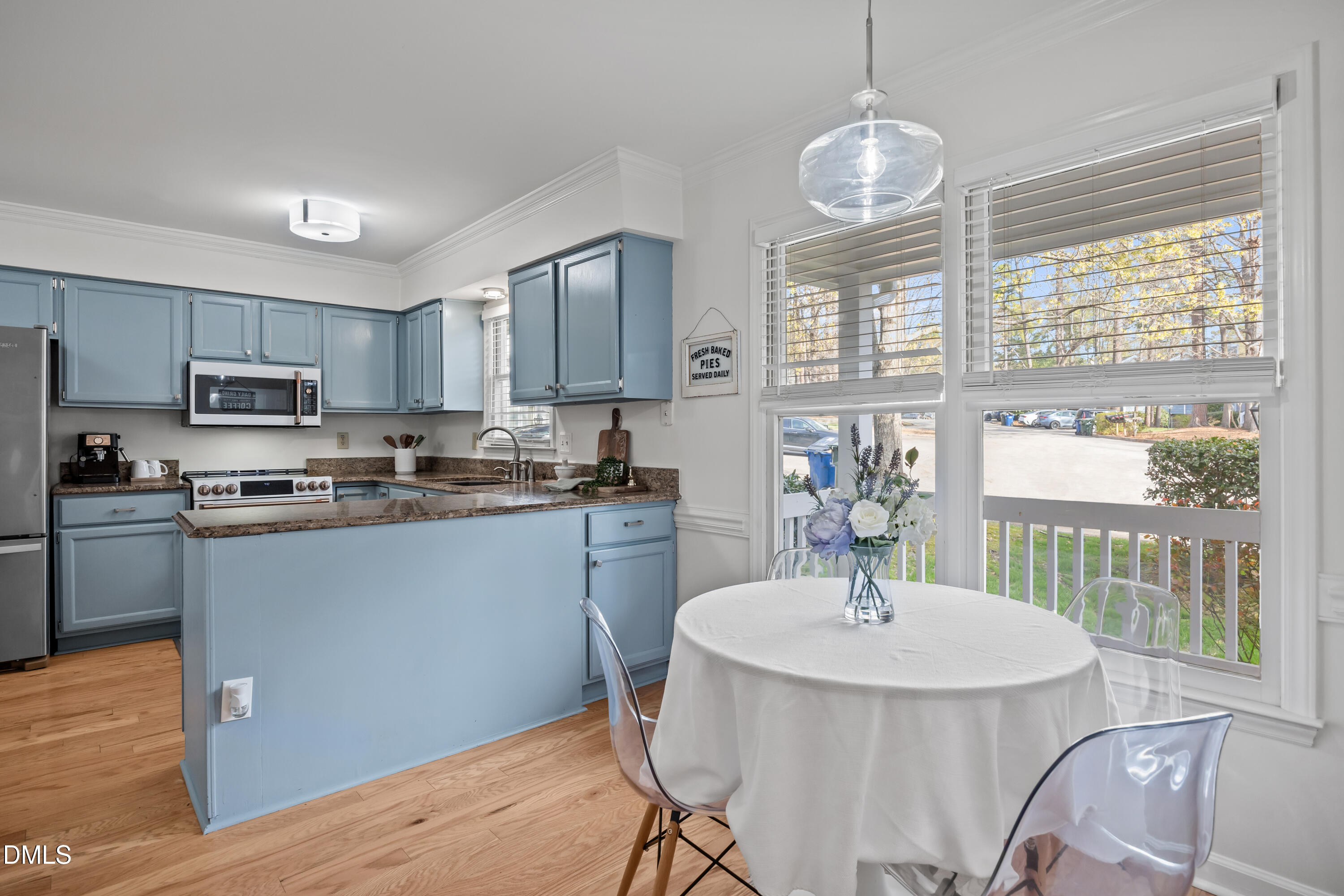 1401 Mapleside Court