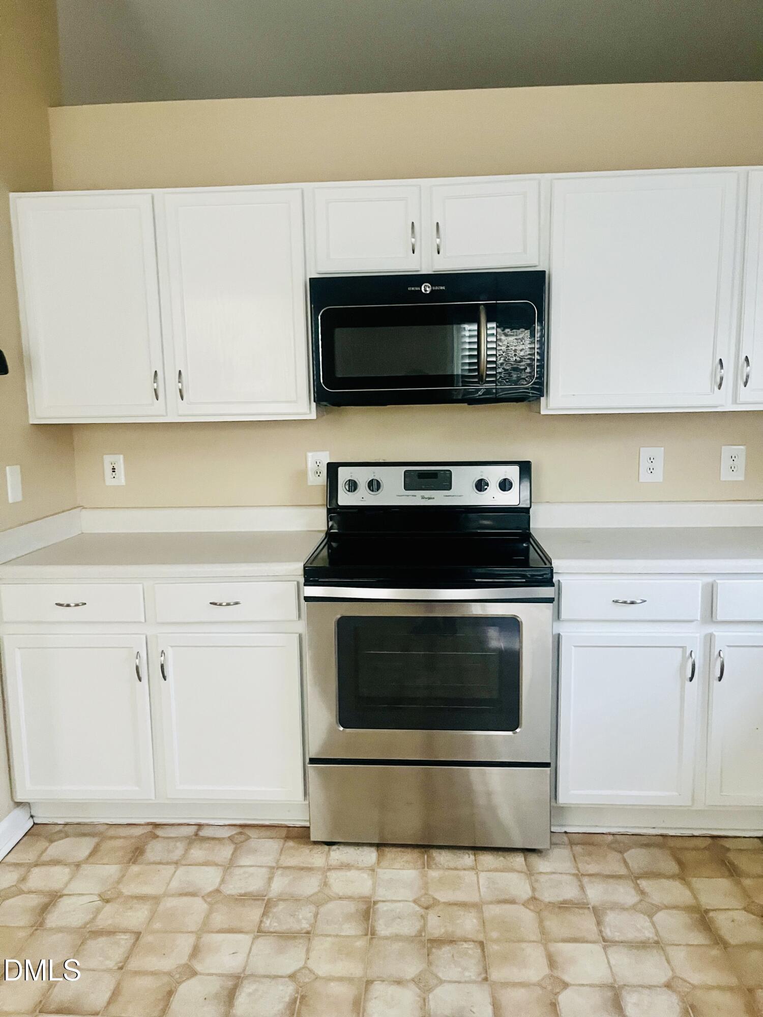 1524 Clover Ridge Court