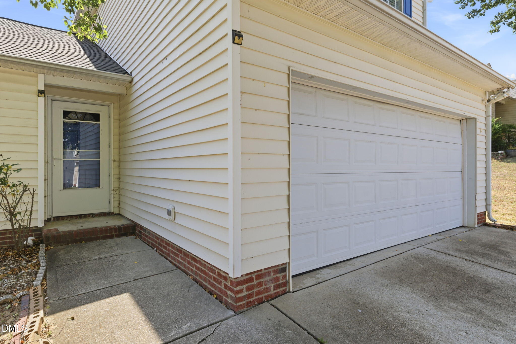 1524 Clover Ridge Court