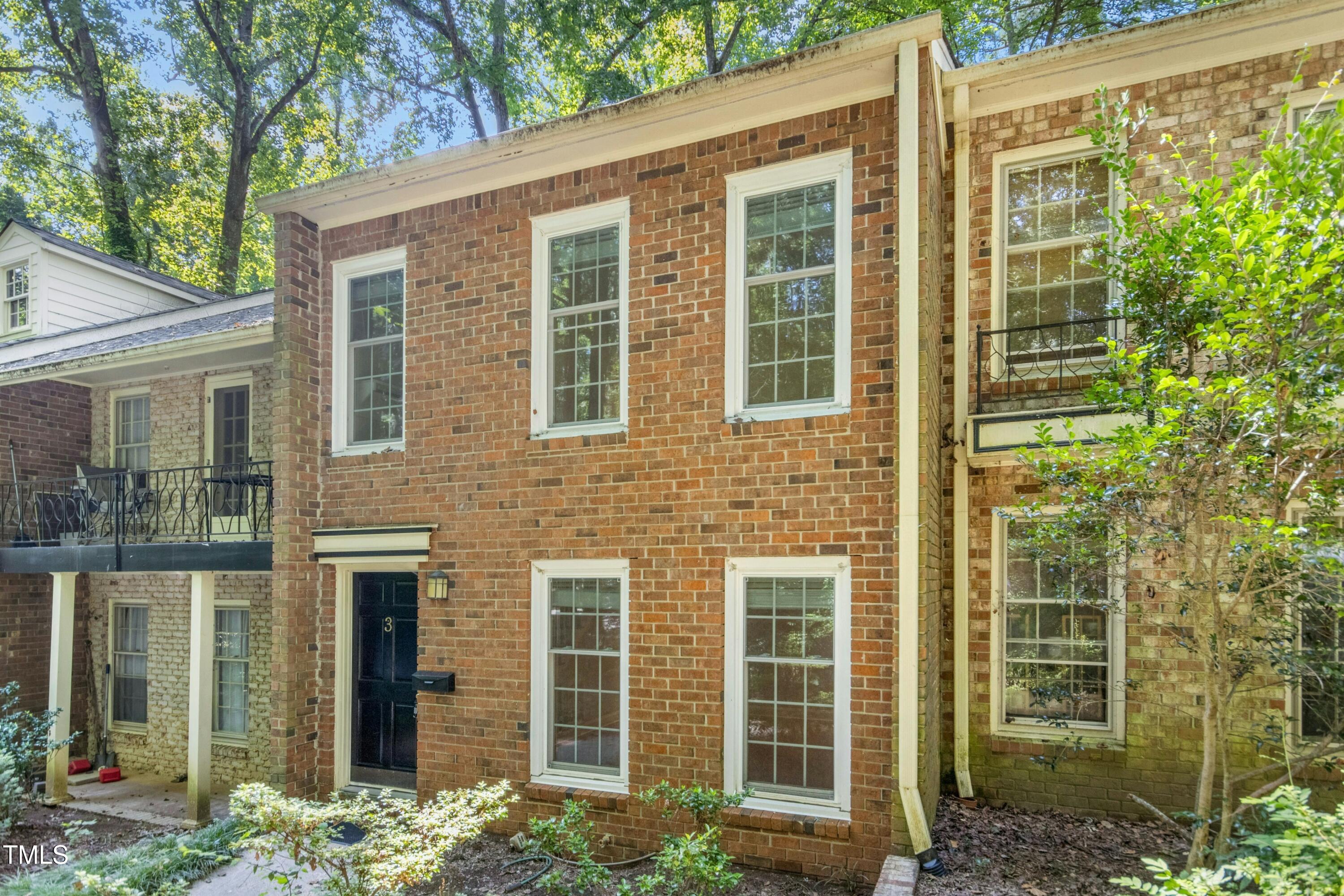 409 Smith Avenue 103