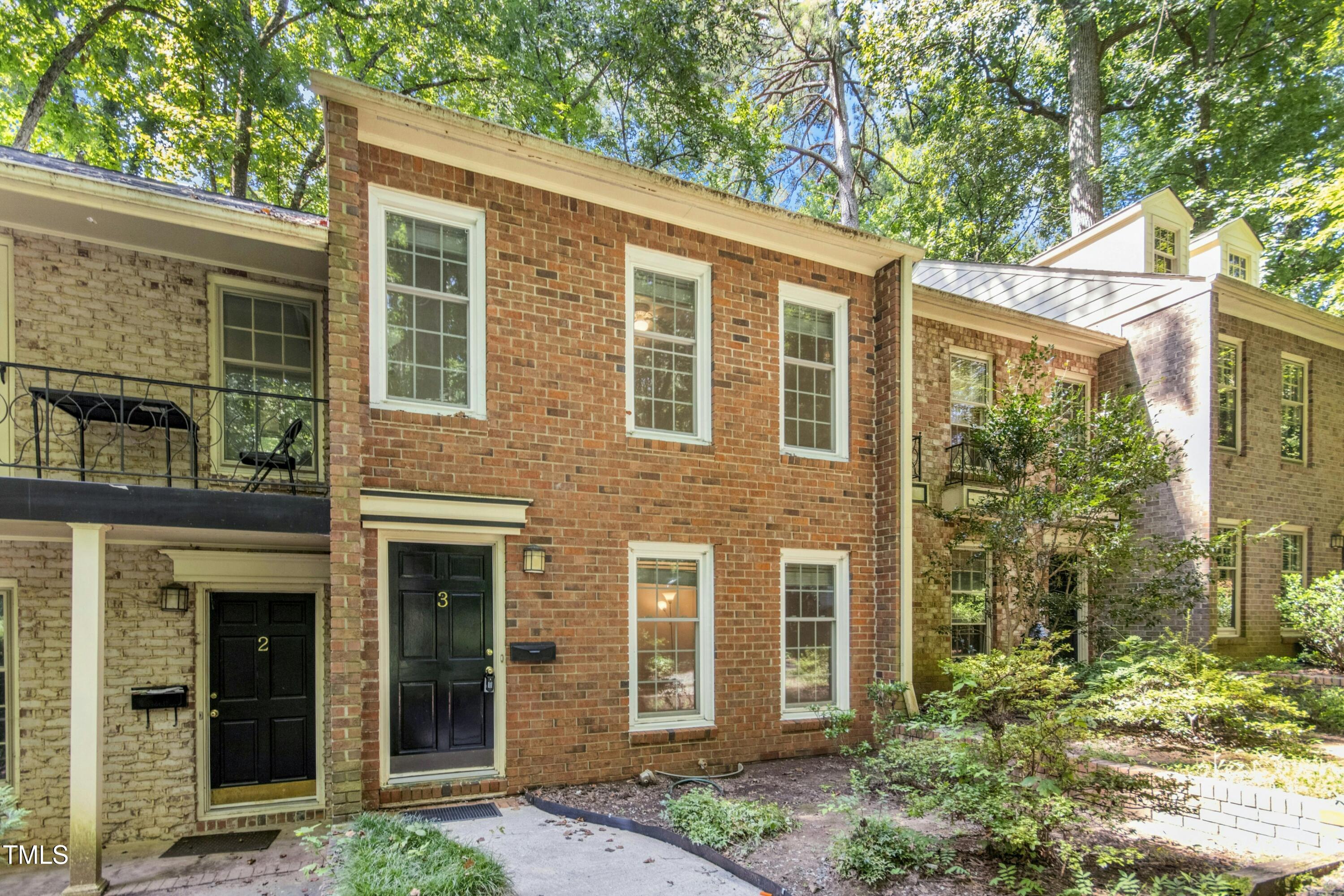 409 Smith Avenue 103