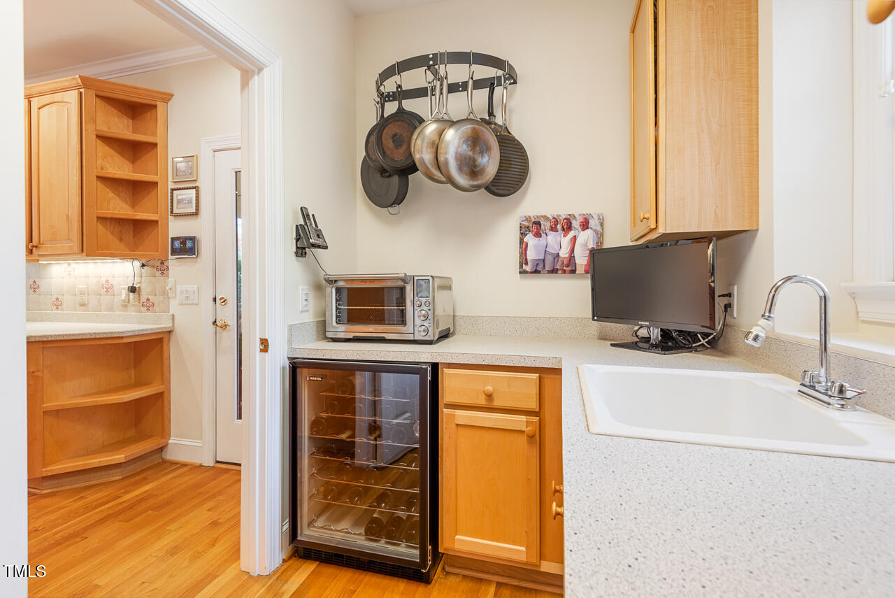 Durham, North Carolina 27712, United States, 3 Bedrooms Bedrooms, ,4 BathroomsBathrooms,Residential,Pending,5770