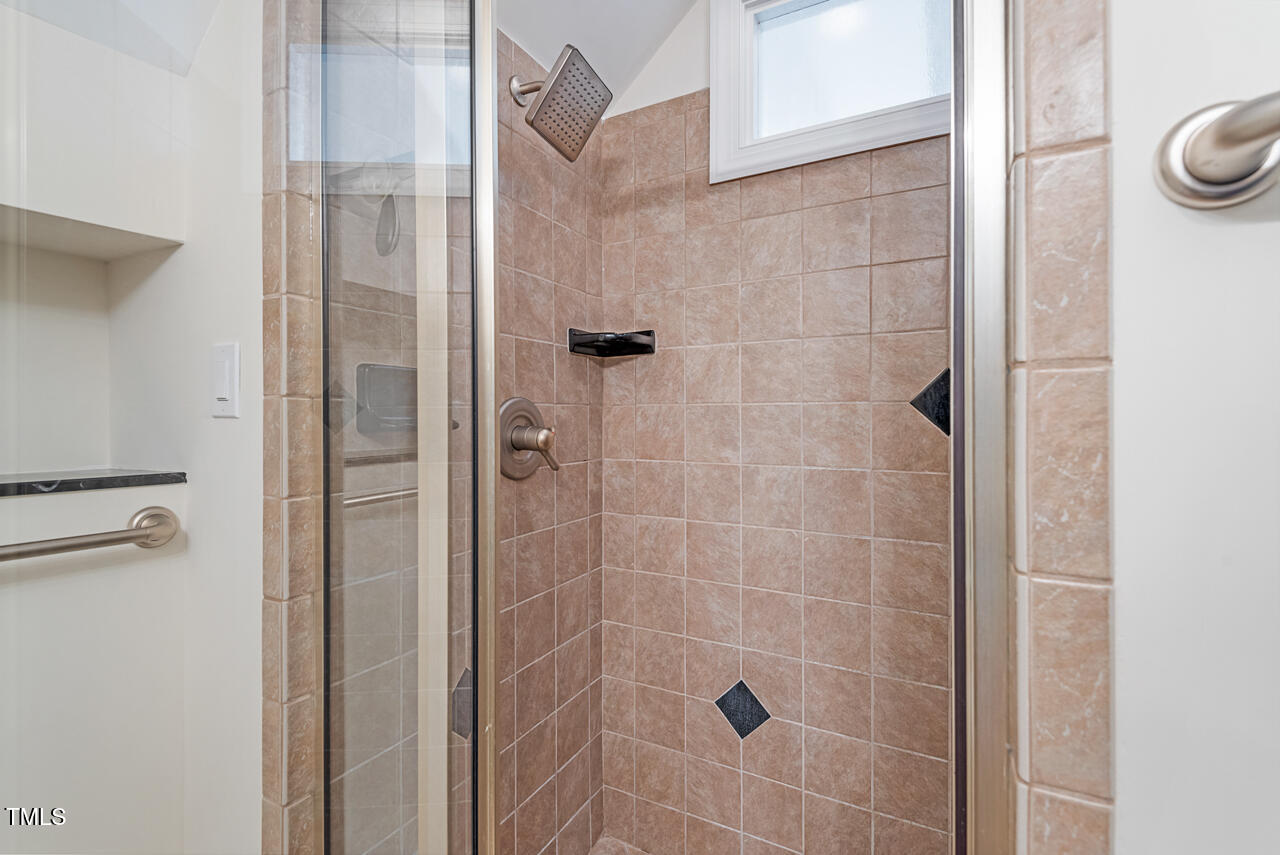 Durham, North Carolina 27712, United States, 3 Bedrooms Bedrooms, ,4 BathroomsBathrooms,Residential,Pending,5770