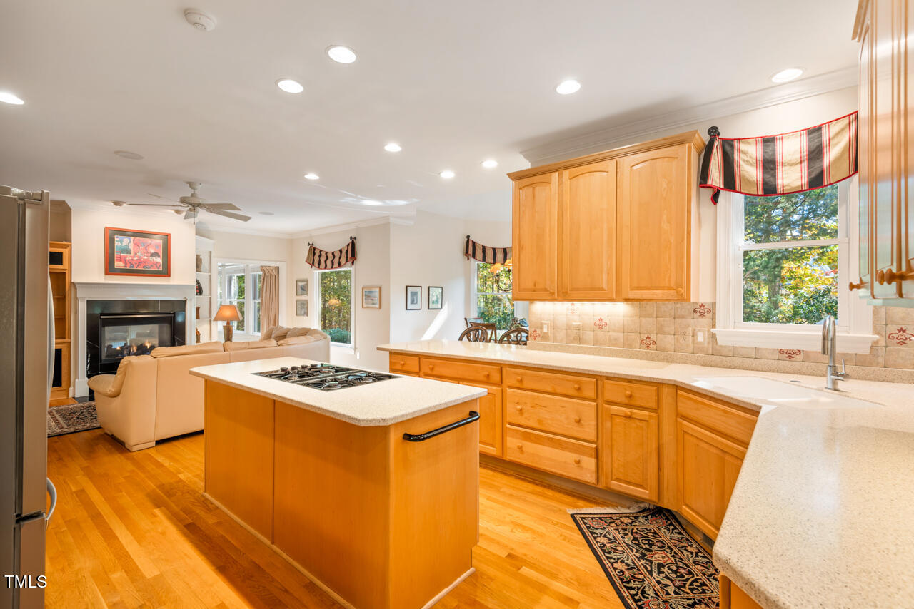 Durham, North Carolina 27712, United States, 3 Bedrooms Bedrooms, ,4 BathroomsBathrooms,Residential,Pending,5770