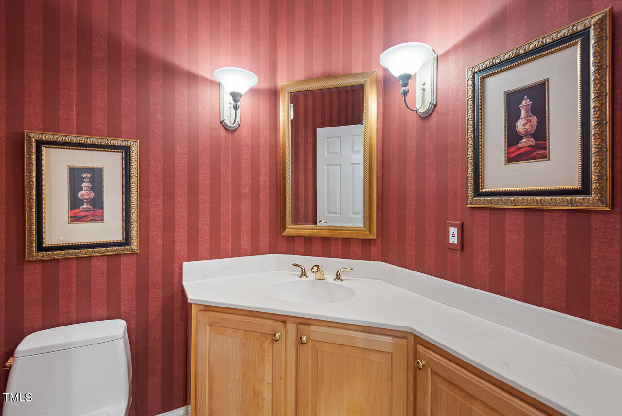 Durham, North Carolina 27712, United States, 3 Bedrooms Bedrooms, ,4 BathroomsBathrooms,Residential,Pending,5770