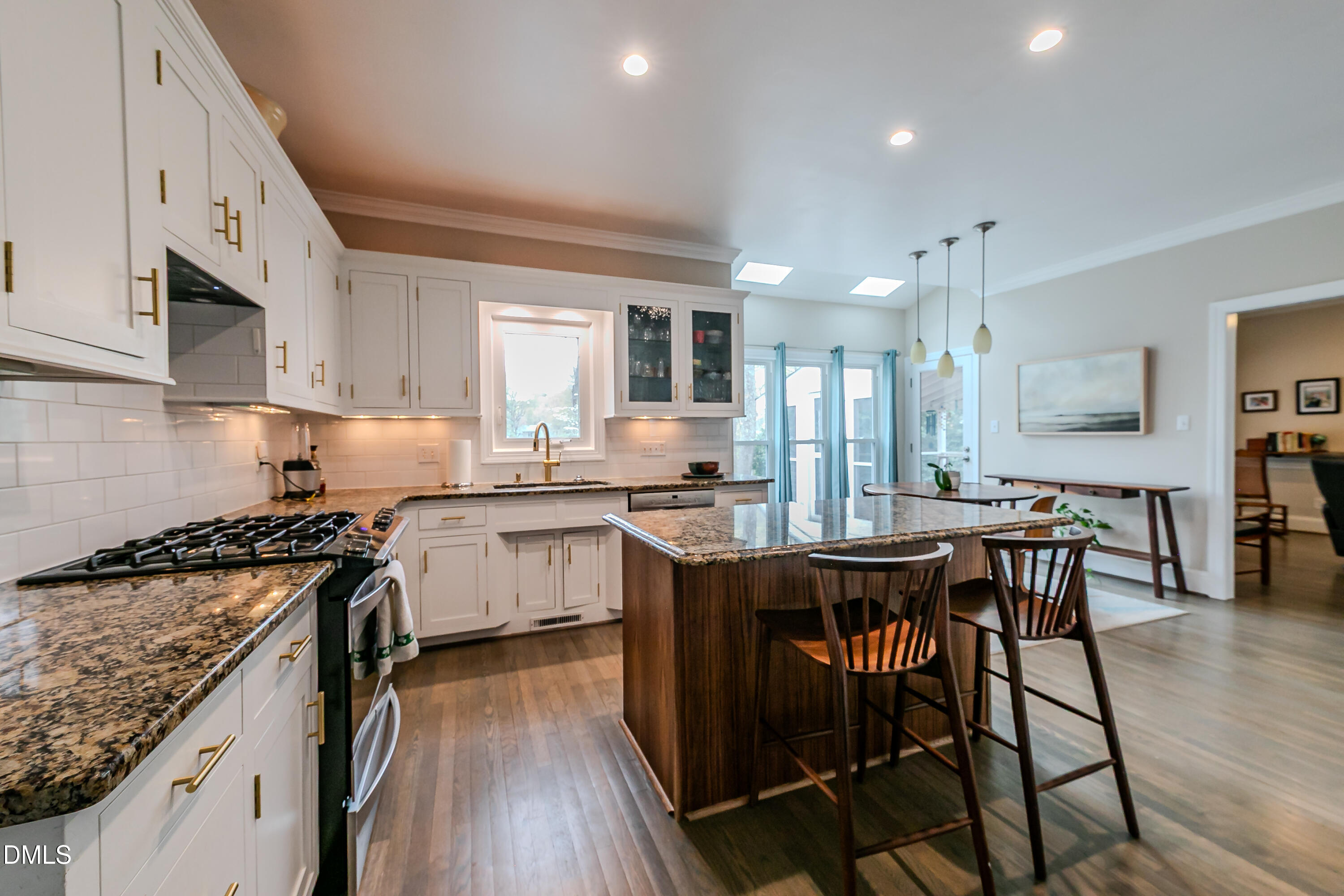 2637 Ridgewell Court