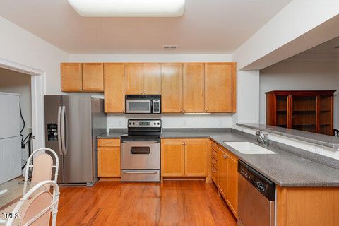 Condominium in Raleigh NC 3810 Lunceston Way 3.jpg