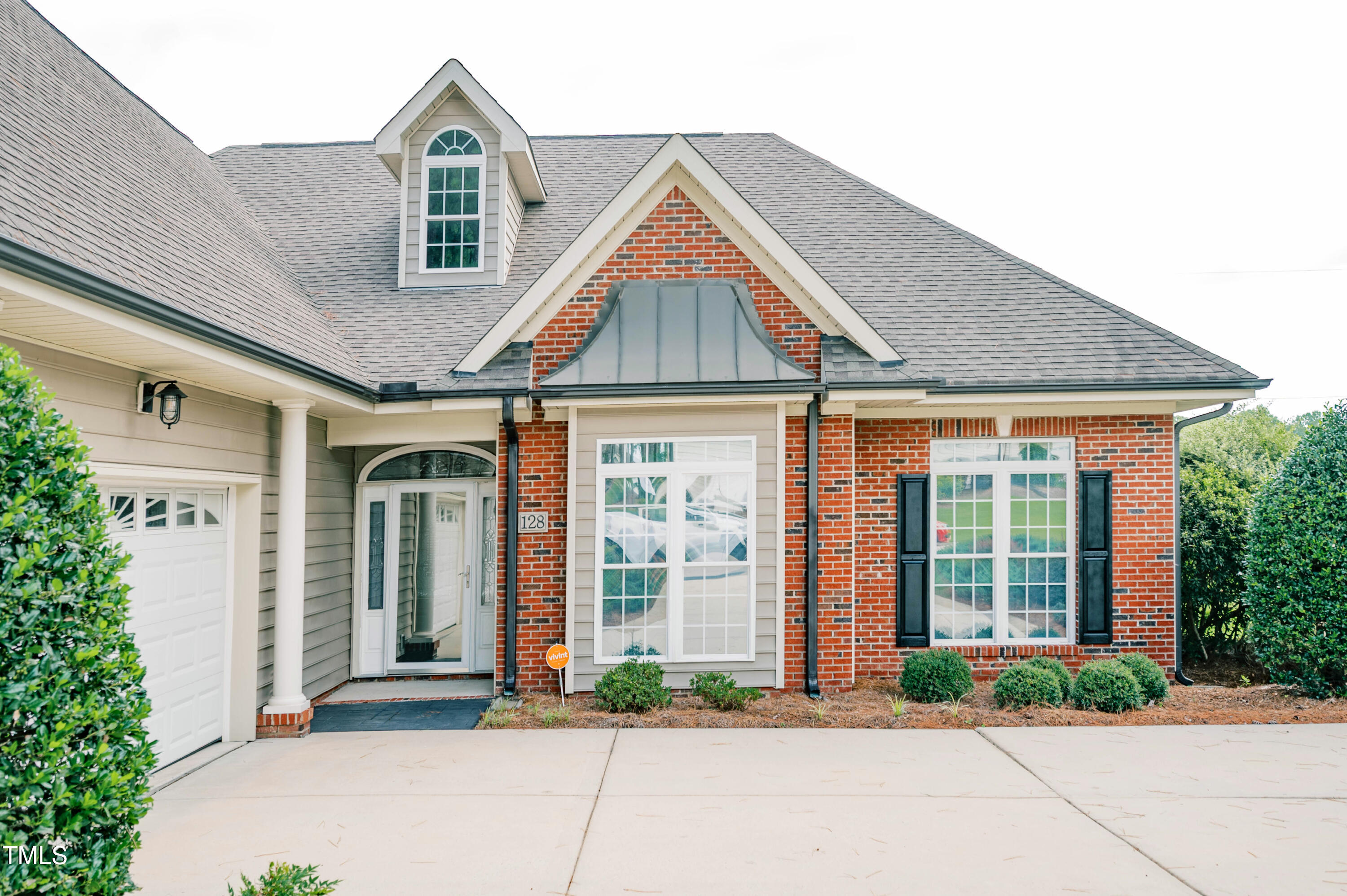 128 Crescent Drive