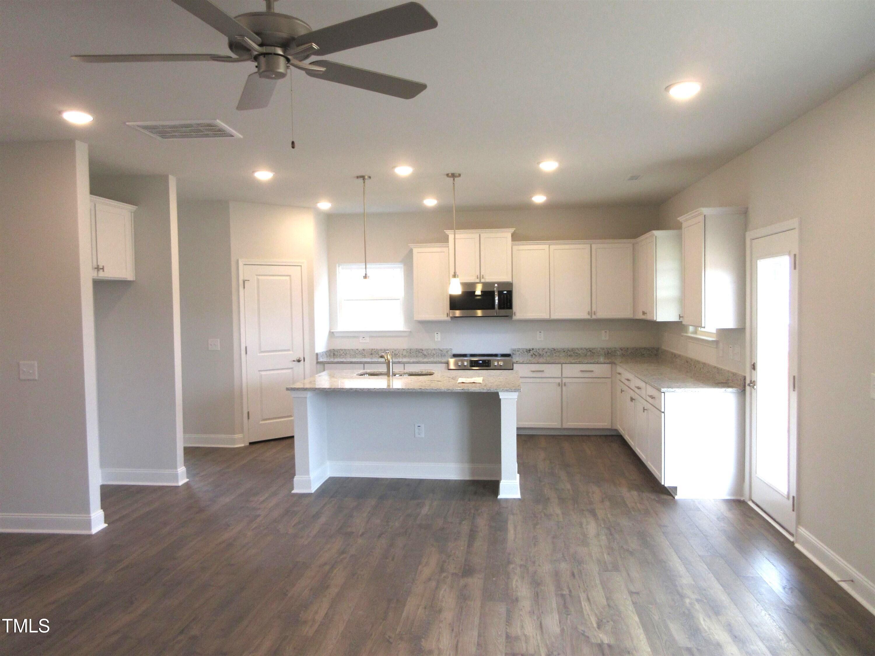 496 Glenkirk Place 112