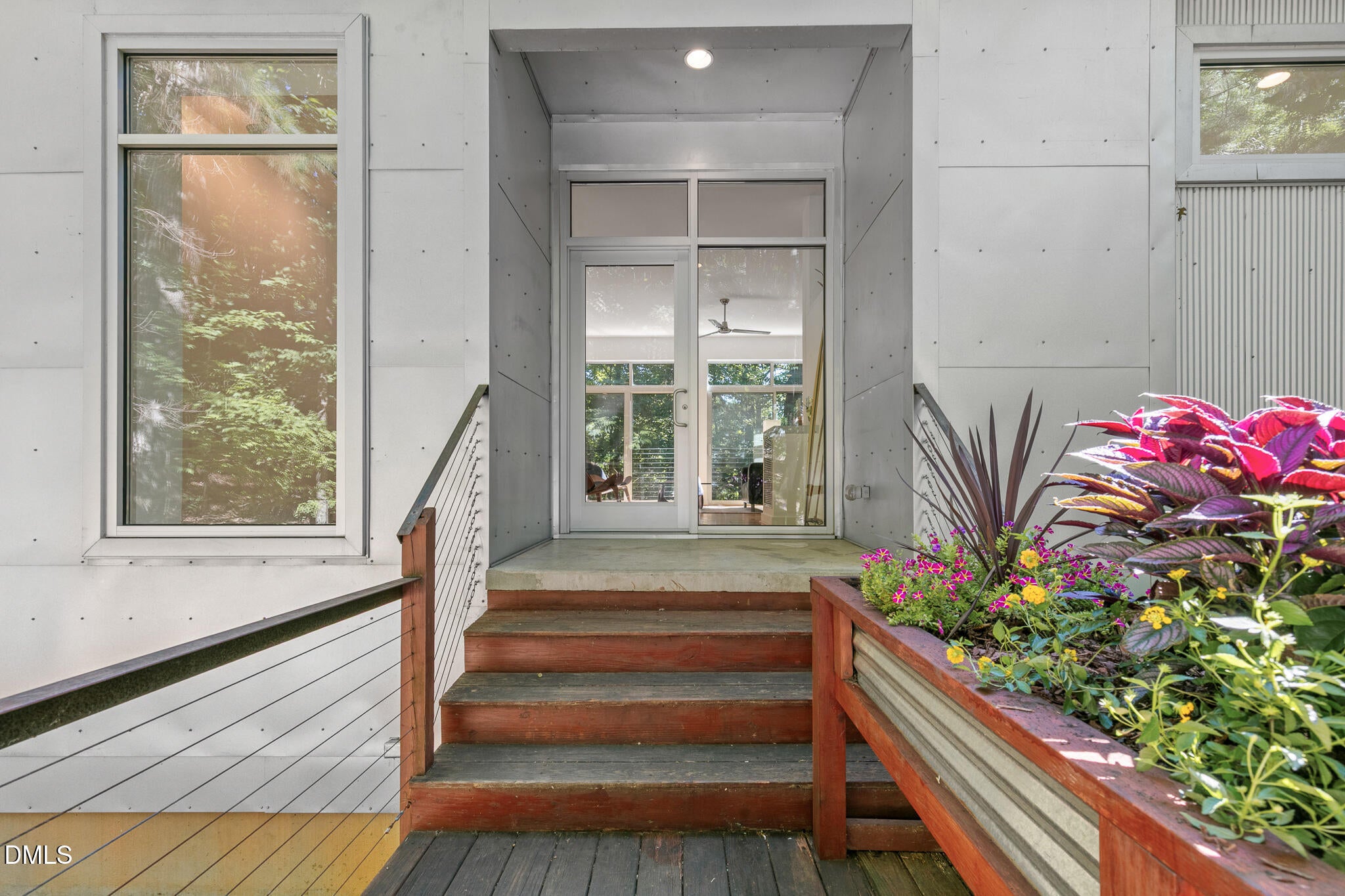 106 Glass House Lane