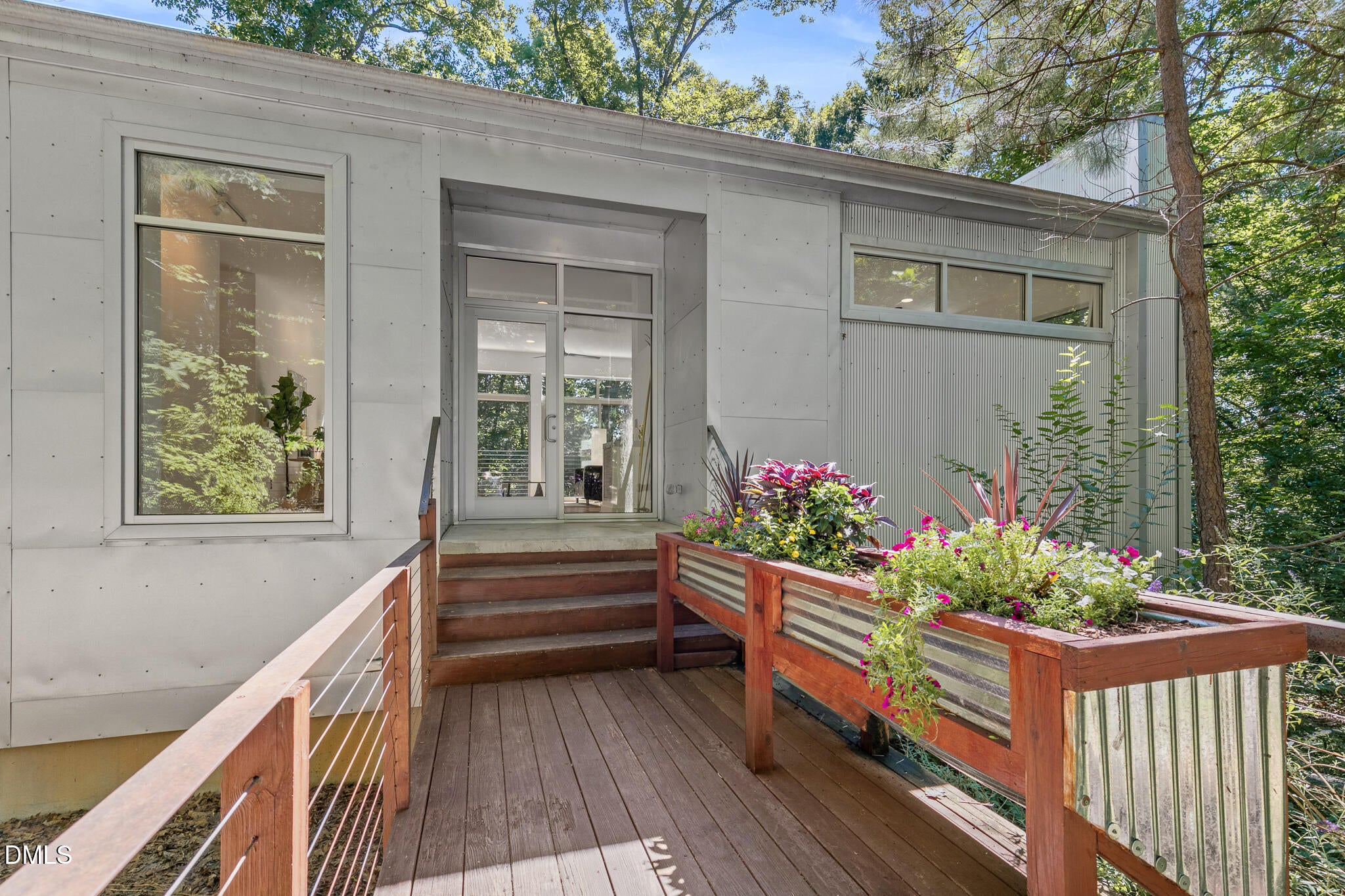 106 Glass House Lane