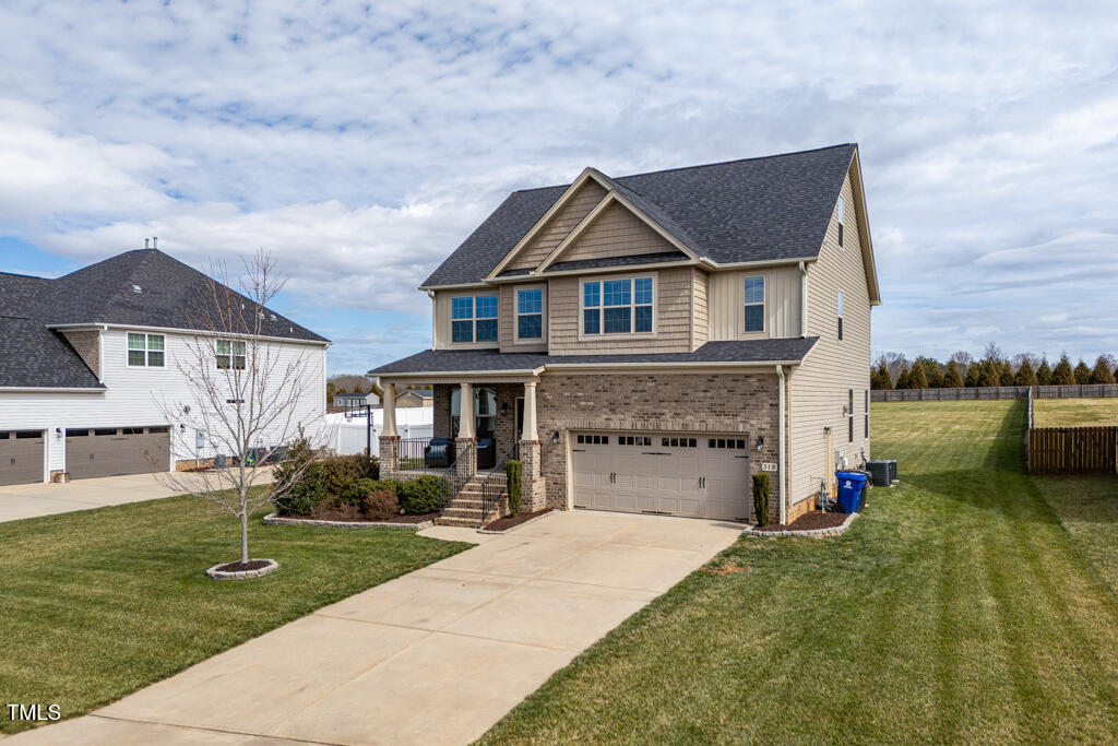 319 Brinkley Circle