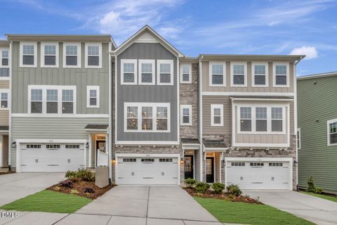 2724 Hunter Woods Drive #628 Apex NC 27502