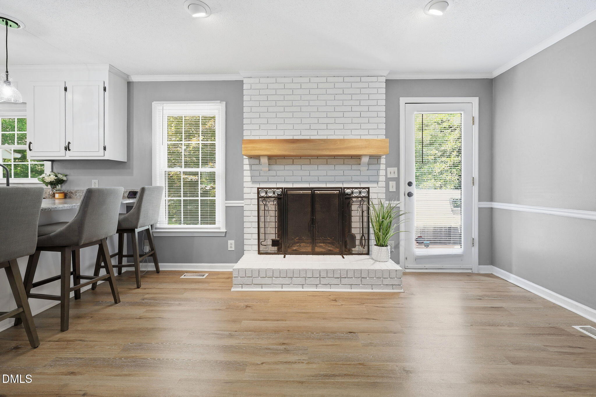 104 Meadow Lane