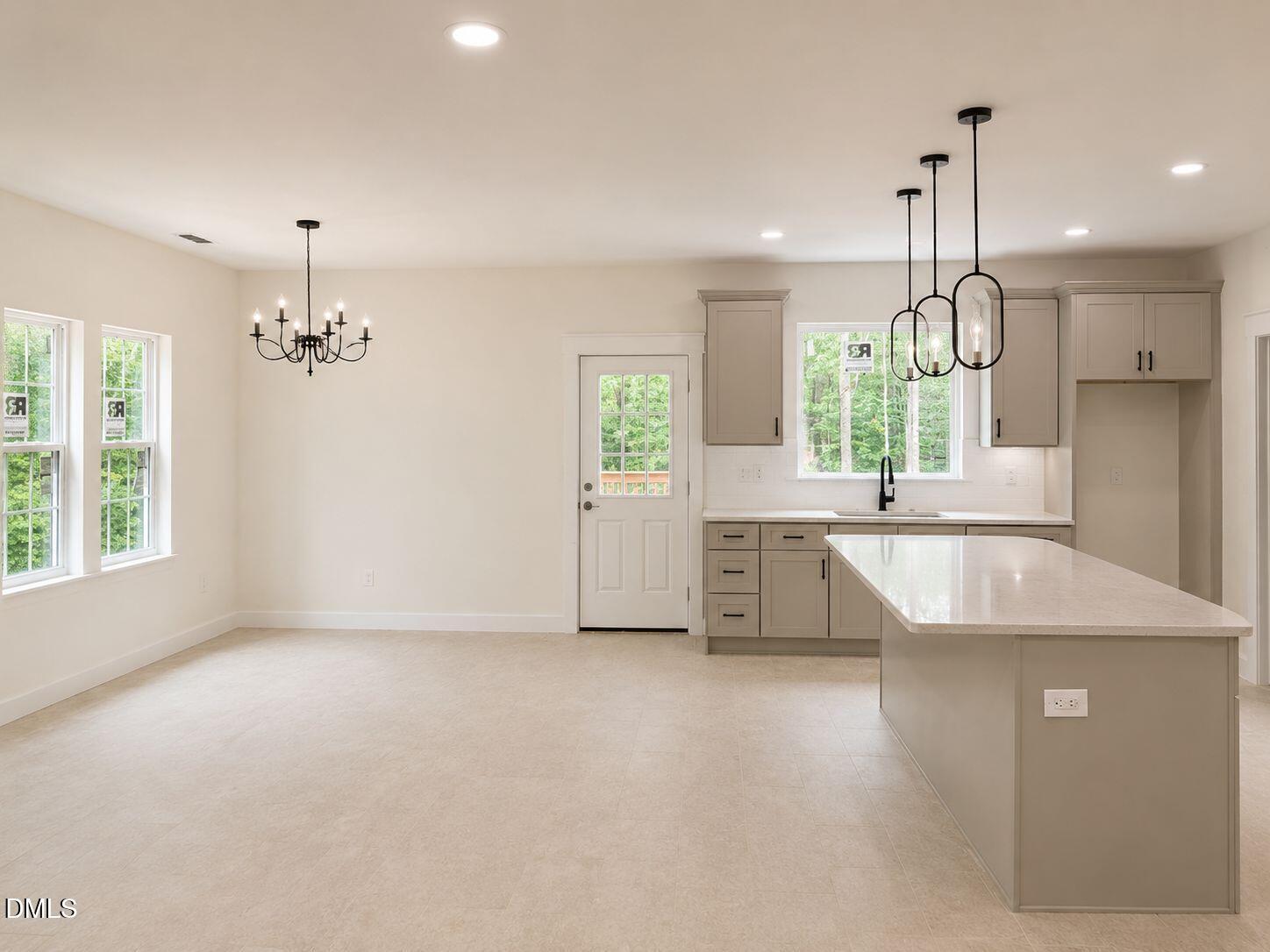 107 Acoma Drive